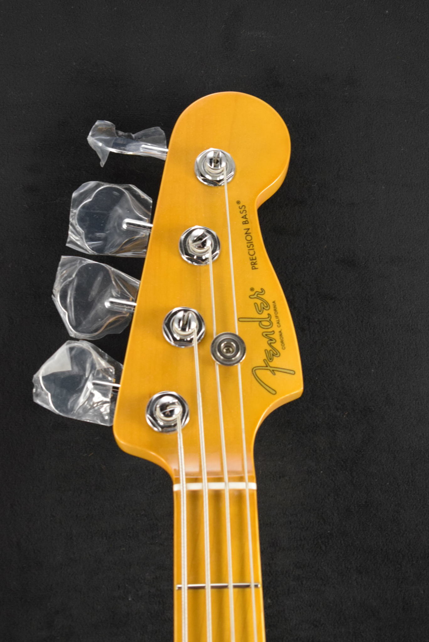 Fender Fender American Professional II Precision Bass Olympic White Maple Fingerboard