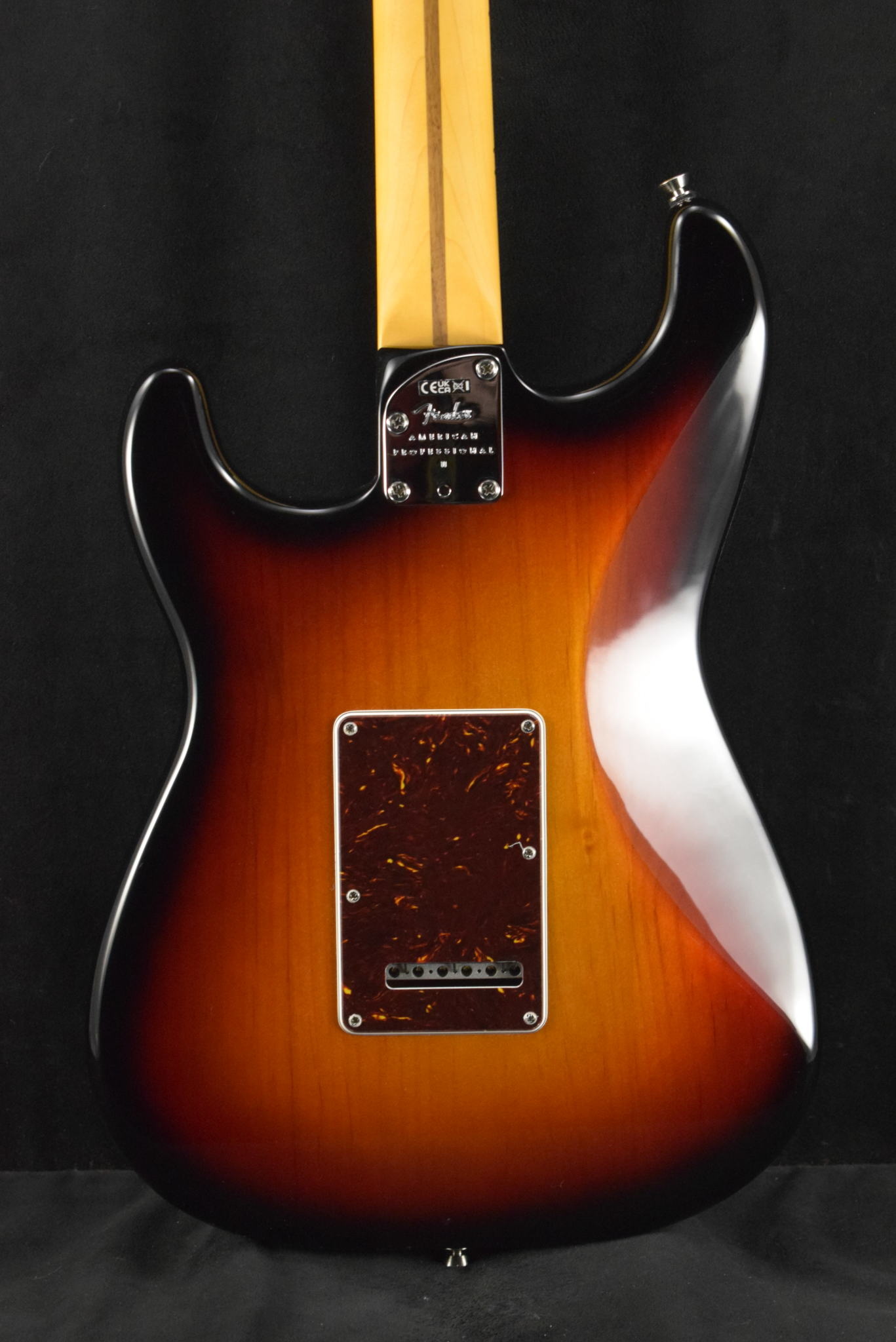 Fender Fender American Professional II Stratocaster HSS 3-Color Sunburst Maple Fingerboard