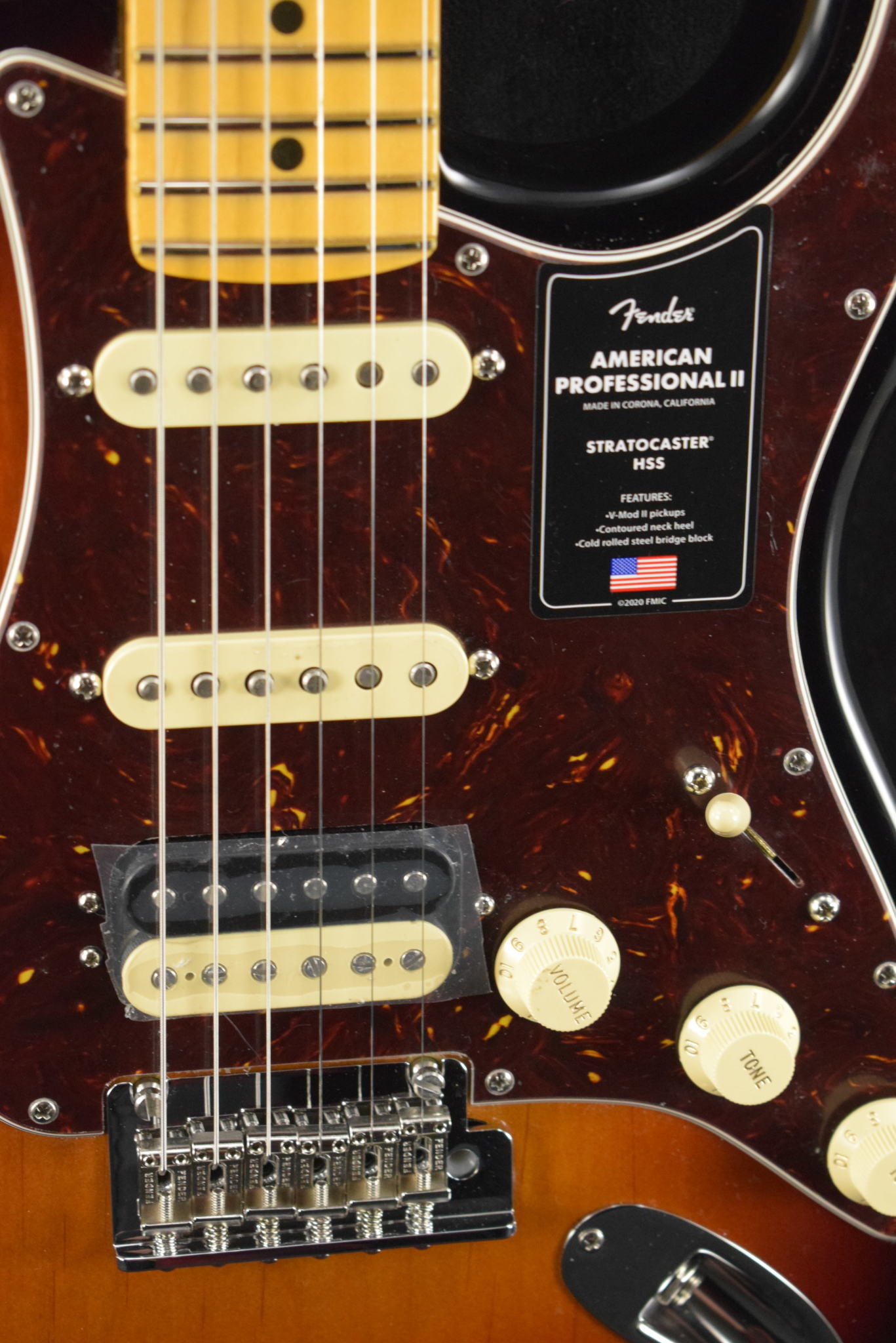 Fender Fender American Professional II Stratocaster HSS 3-Color Sunburst Maple Fingerboard