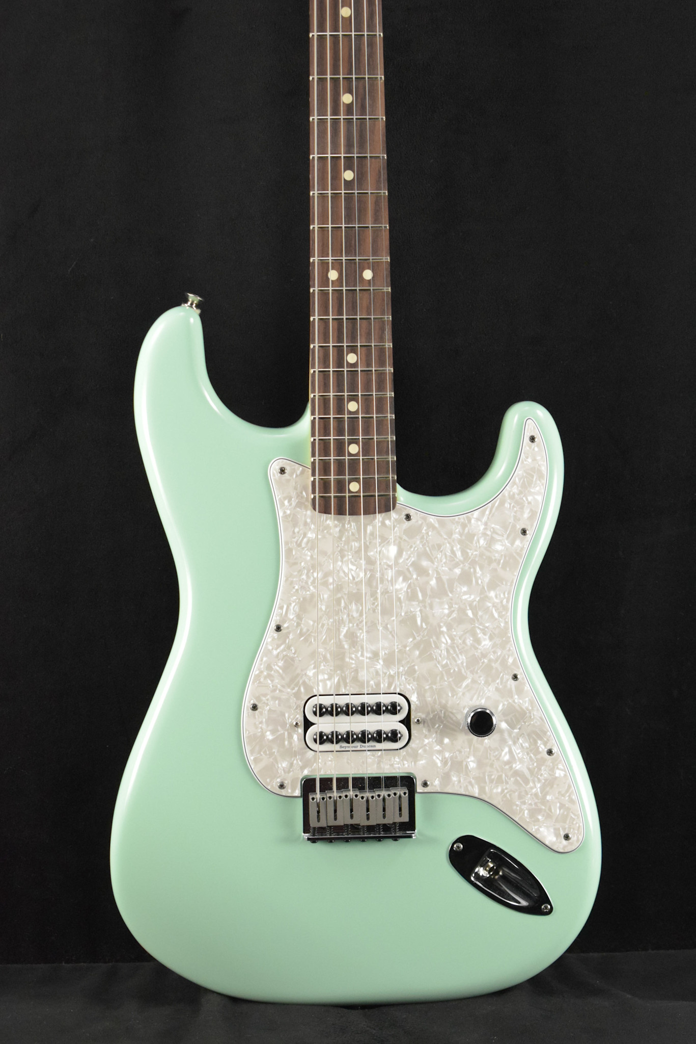Fender Fender Limited Edition Tom DeLonge Stratocaster Surf Green Rosewood Fingerboard