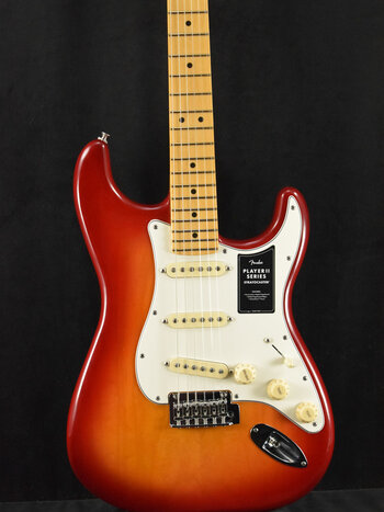 Fender Fender Player II Stratocaster Aged Cherry Burst Maple Fingerboard