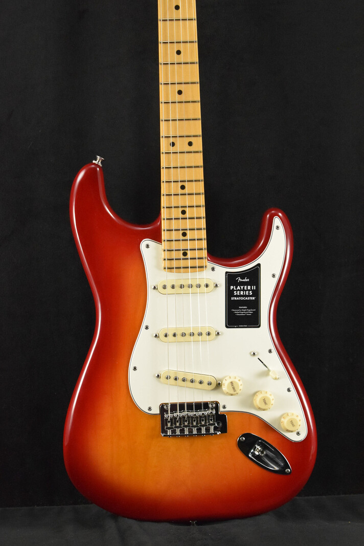 Fender Fender Player II Stratocaster Aged Cherry Burst Maple Fingerboard