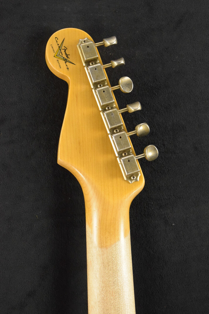 Fender Fender Limited Edition '63 Stratocaster Journeyman Relic Aged Sea Foam Green 3A Rosewood Fingerboard