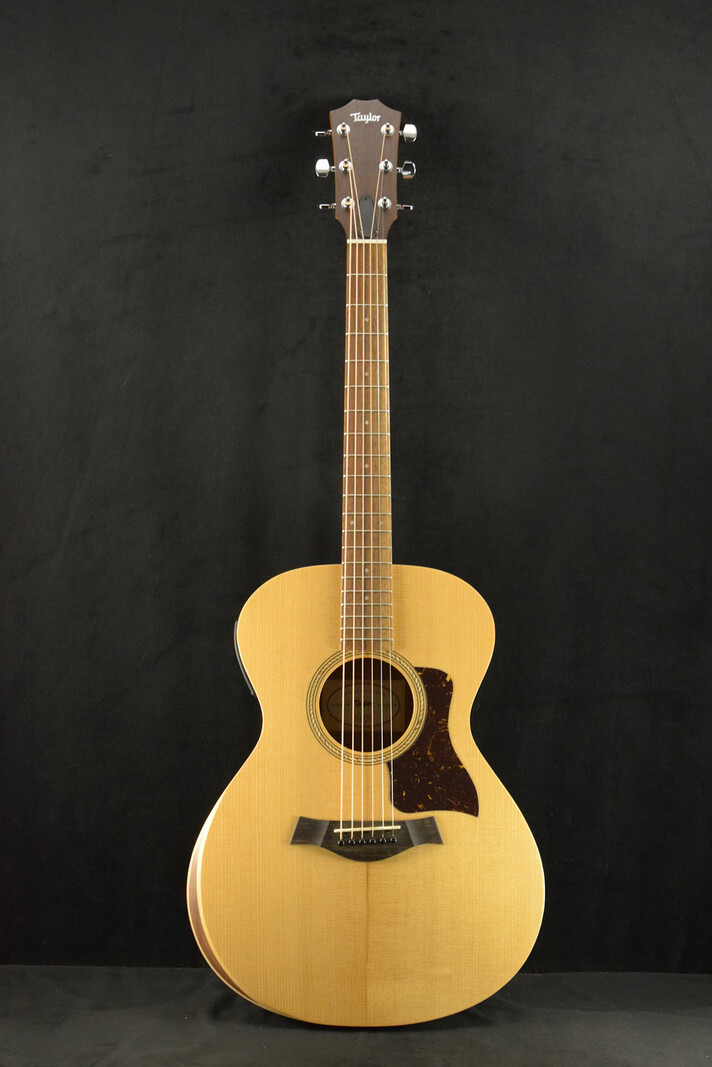 Taylor Taylor Academy 12e Walnut/Spruce