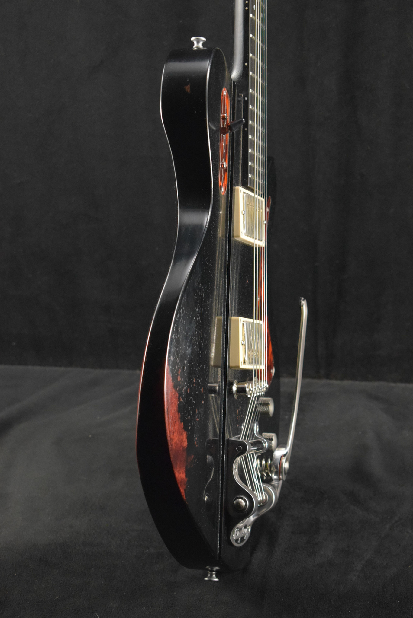 Eastman Eastman Juliet/V-B-BK Bigsby Antique Black Varnish