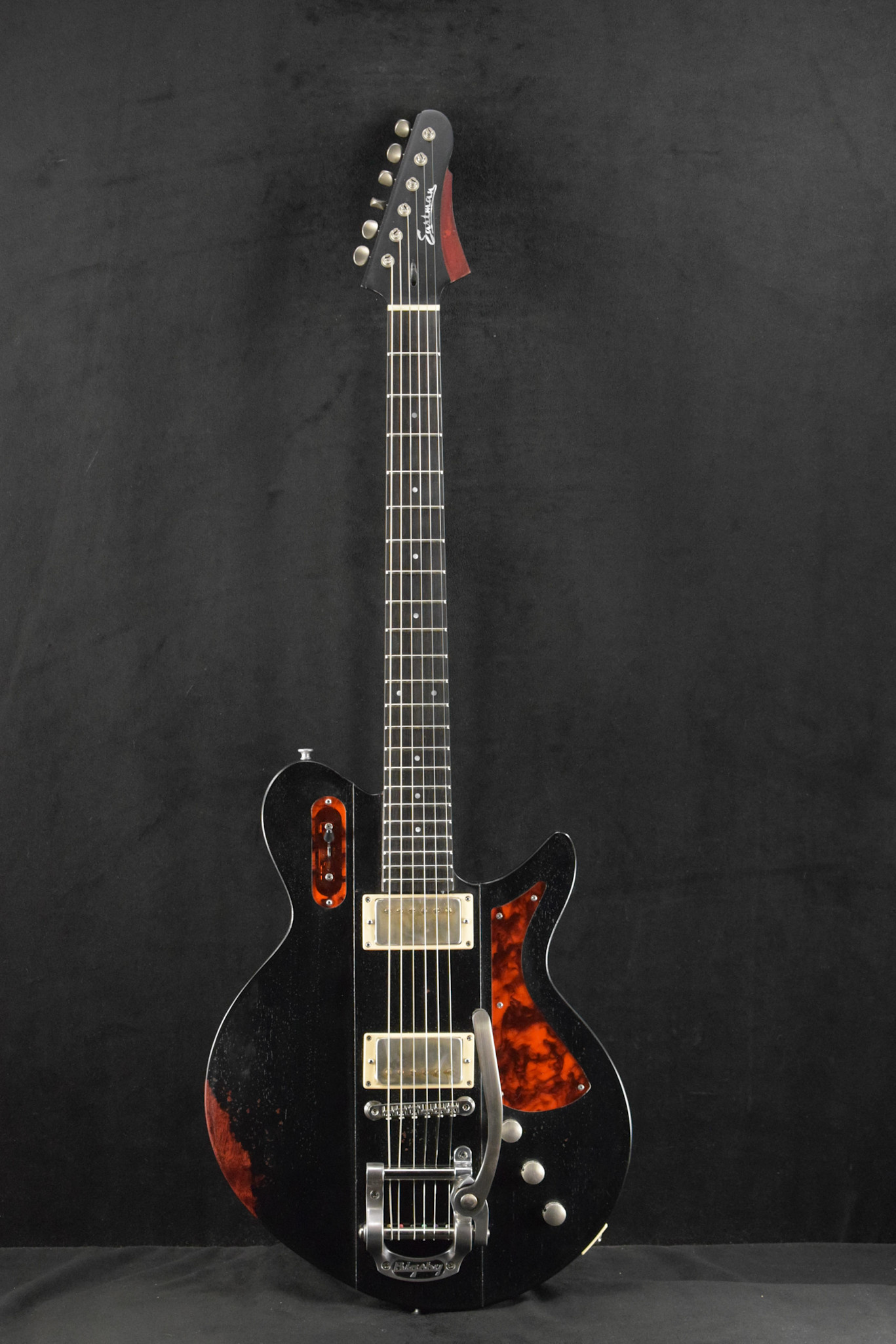 Eastman Eastman Juliet/V-B-BK Bigsby Antique Black Varnish