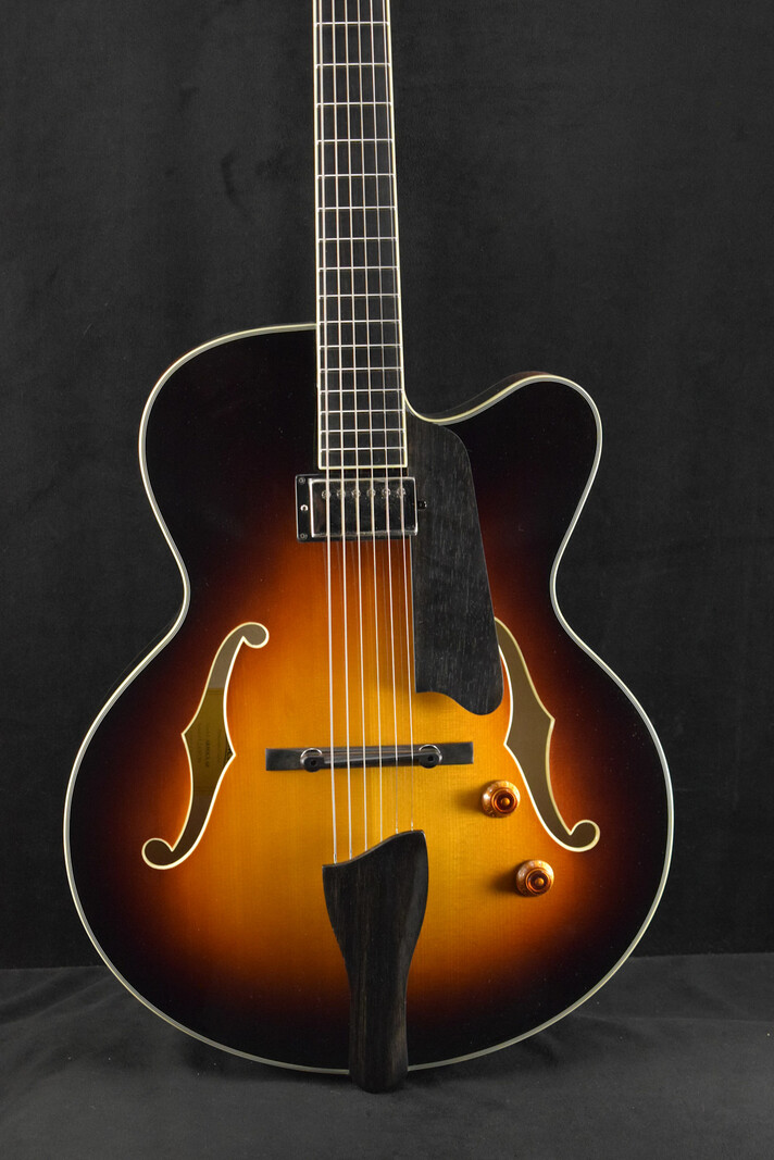 Eastman Eastman AR503CE-SB Archtop Sunburst