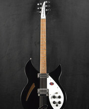 Rickenbacker 330 - Black Book Guitars