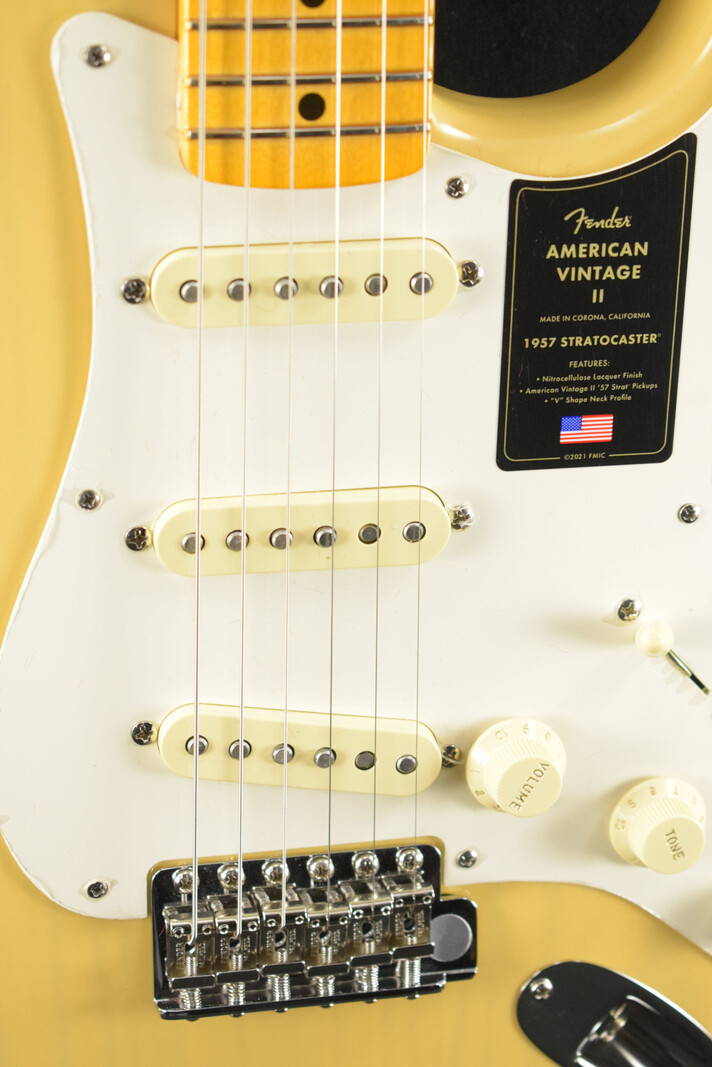 Fender Fender American Vintage II 1957 Stratocaster Vintage Blonde Maple Fingerboard