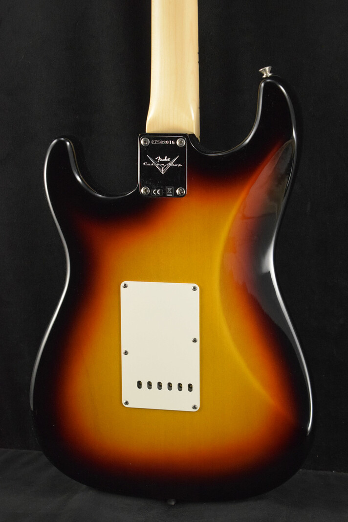 Fender Fender Custom Shop 1968 Stratocaster DLX Closet Classic 3-Color Sunburst