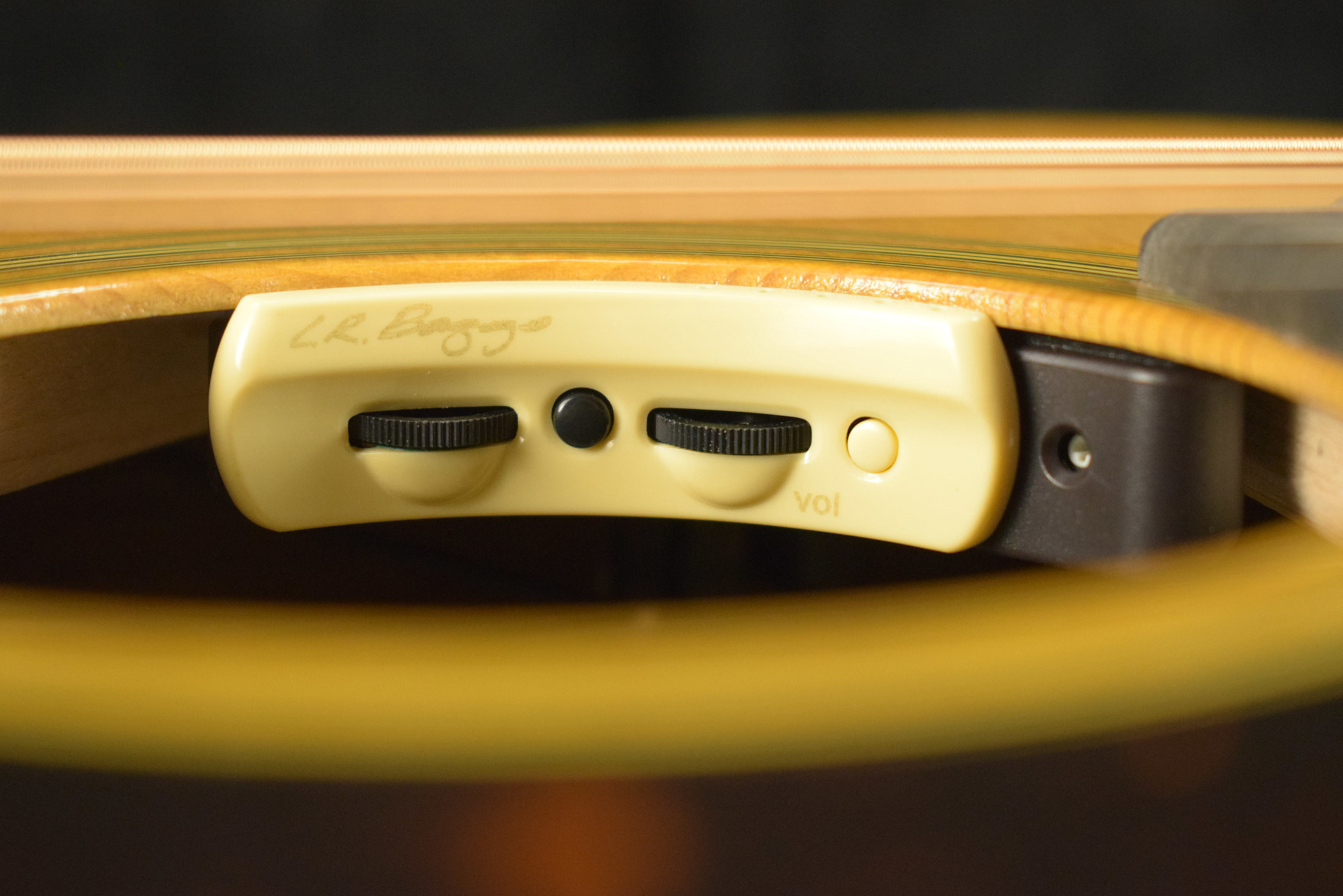 Martin Martin M-6 Johnny Marr LR Baggs Anthem