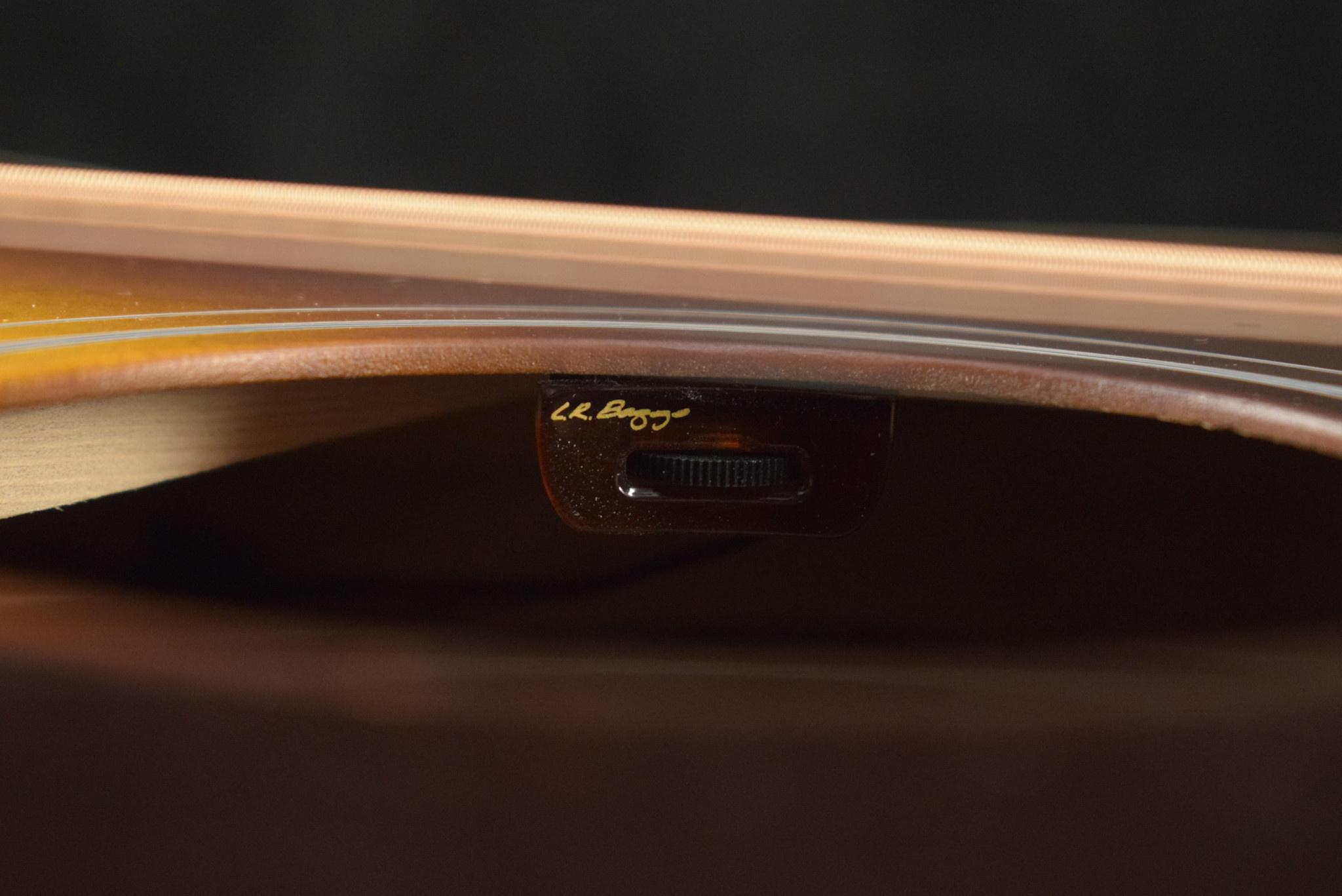 Gibson Gibson SJ-200 Studio Walnut Satin Walnut Burst