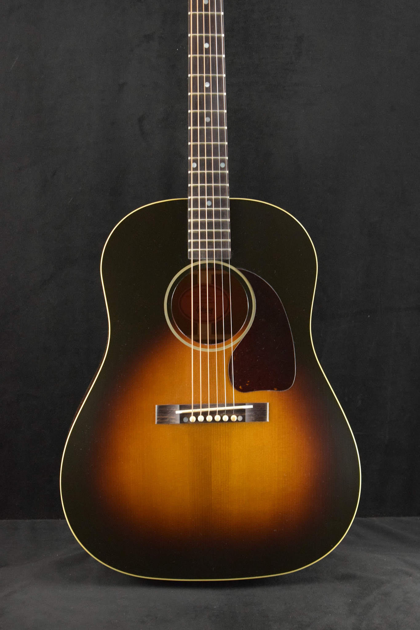 Gibson Gibson Custom Shop 1942 Banner J-45 Vintage Sunburst