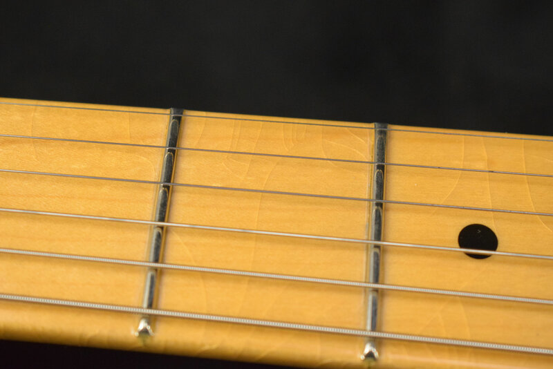 Fender Fender 1955 Stratocaster DLX Closet Classic with Gold Hardware - Faded Aged Dirty White Blonde