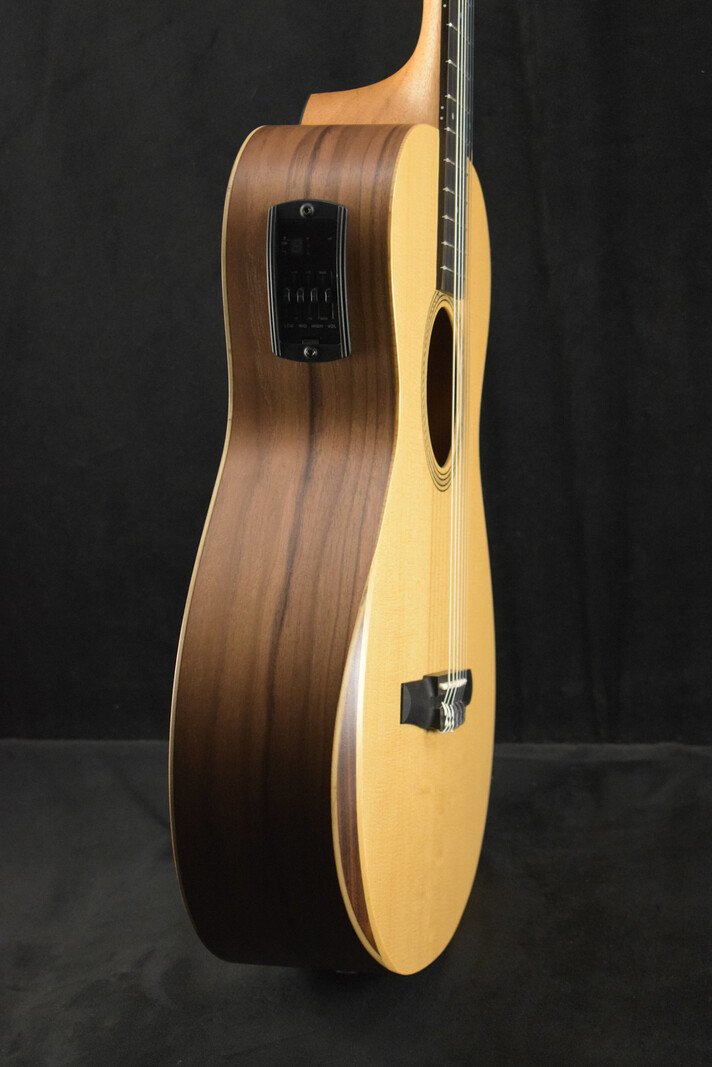 Taylor Taylor Academy 12e-N Nylon-String Acoustic-Electric Natural