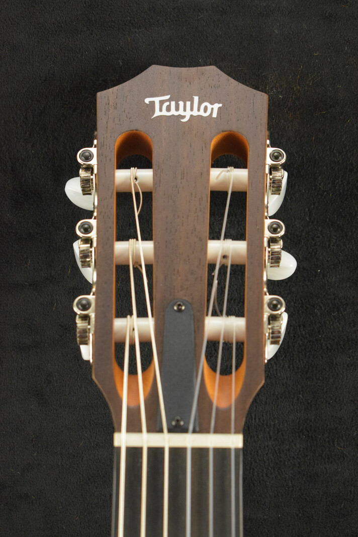 Taylor Taylor Academy 12-N Nylon-String Natural