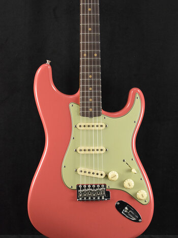 Fender Fender Limited Edition '62 Poblano Strat Journeyman Relic w/Closet Classic Hardware Super Faded Aged Fiesta Red
