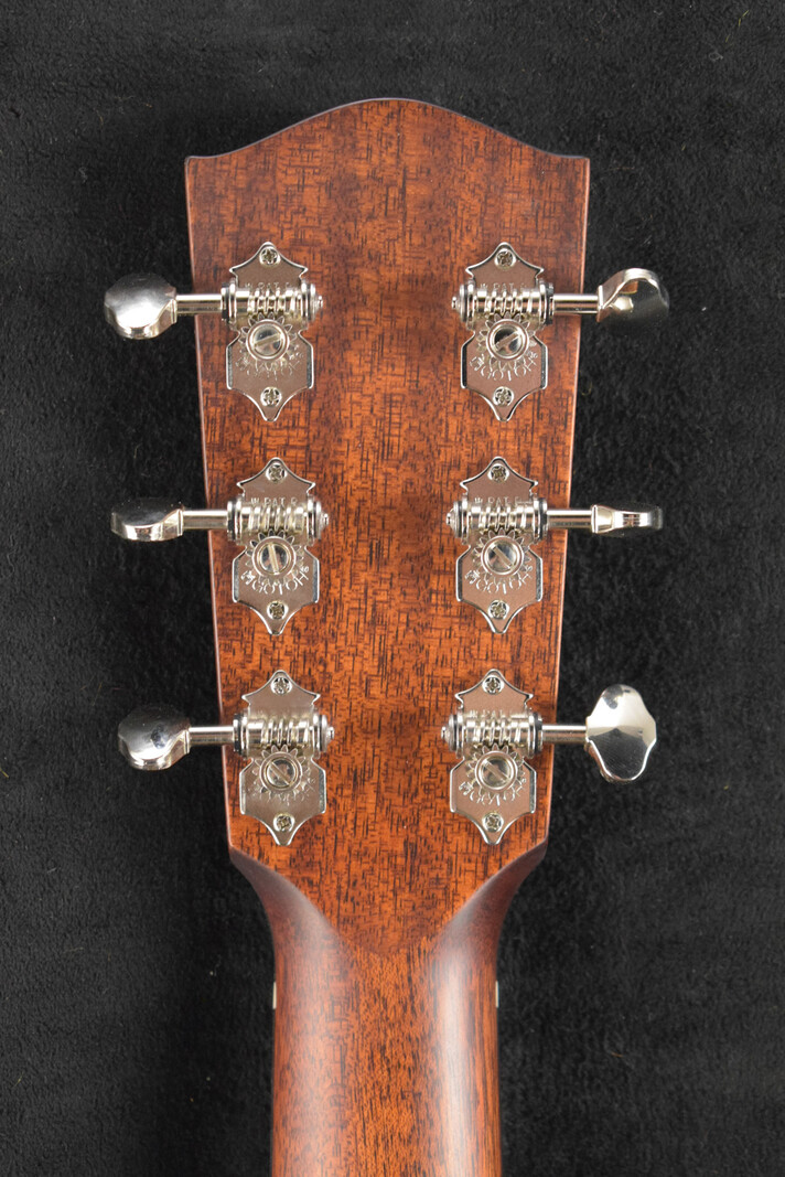 Eastman Eastman E6-LGSS-TC-SB Small Body Slope Shoulder Thermo-Cure Truetone Sunburst