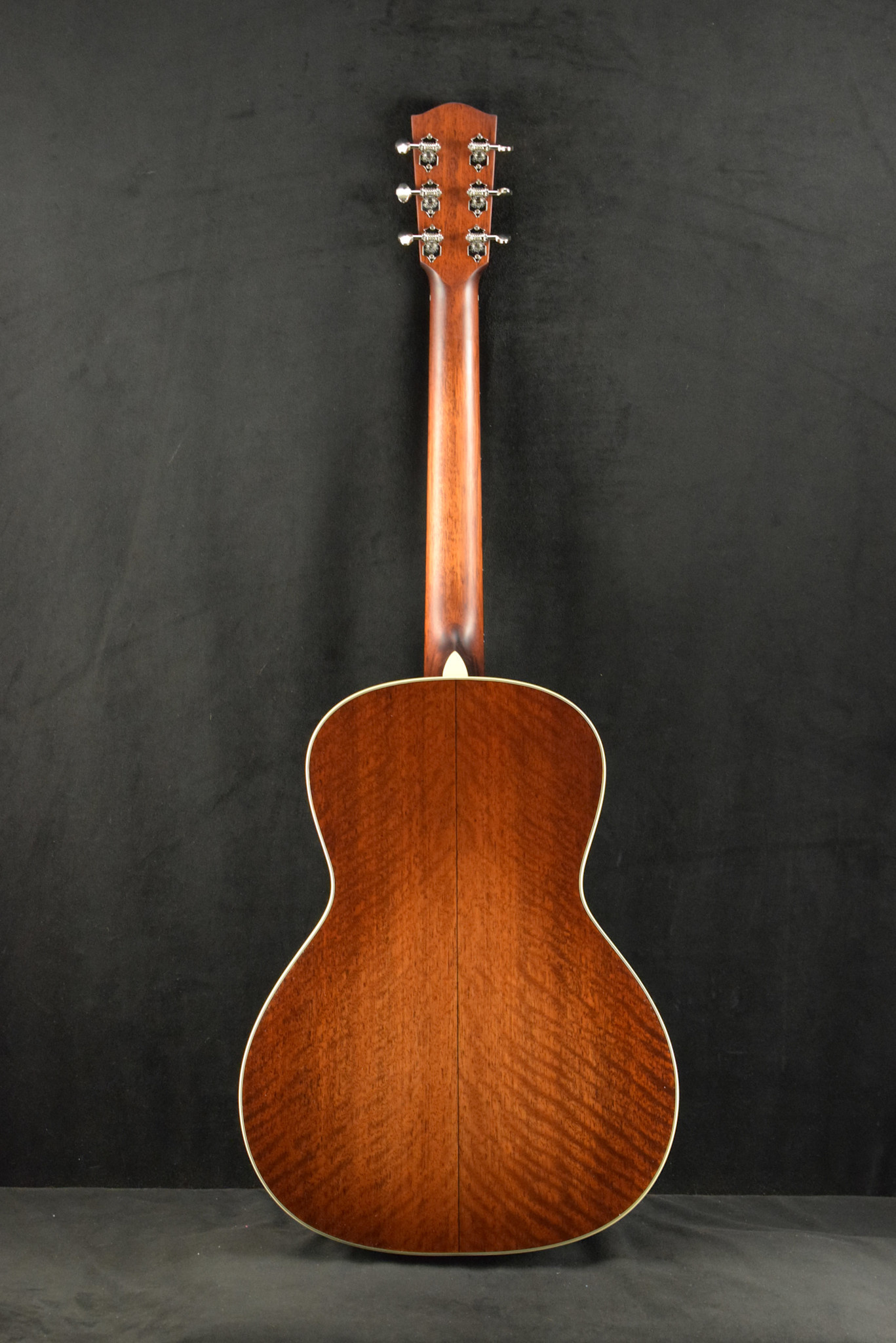 Eastman Eastman E10OOSS-TC Concert Sloped-Shoulder Thermo-Cure Sunburst Truetone Gloss