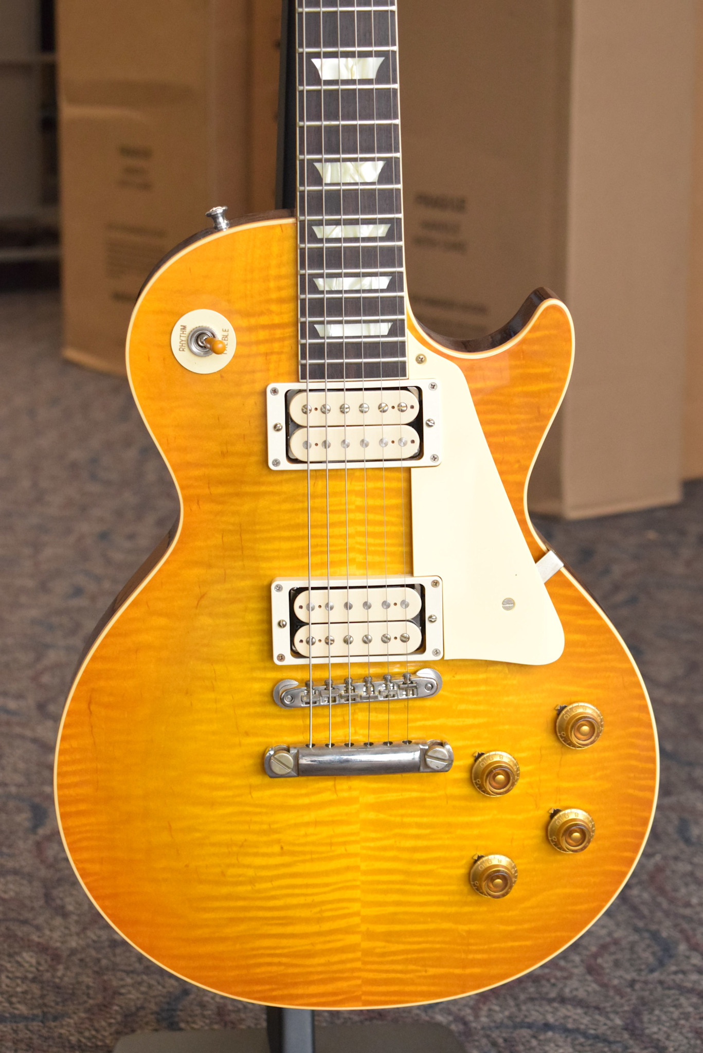 沸騰ブラドン Gibson  - Standard Paul Les 1959 Select Dealer Custom ギター