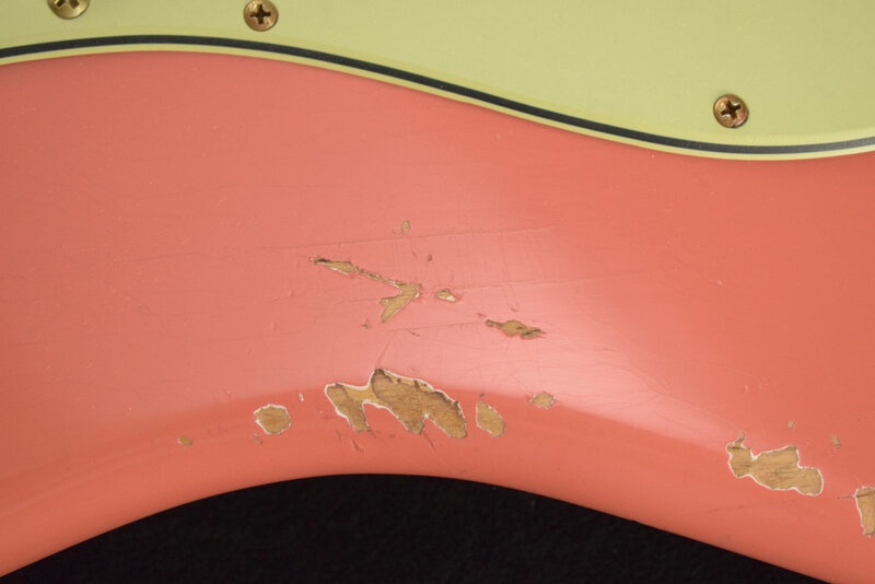 Fender Fender Limited Edition '60 Stratocaster Relic - Faded Aged Tahitian Coral 3A Rosewood Fingerboard