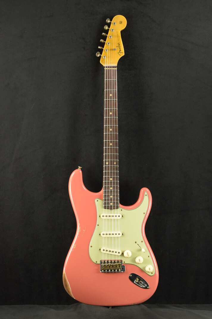 Fender Fender Limited Edition '60 Stratocaster Relic - Faded Aged Tahitian Coral 3A Rosewood Fingerboard