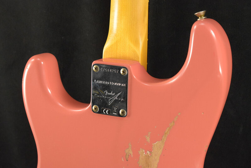 Fender Fender Limited Edition '60 Stratocaster Relic - Faded Aged Tahitian Coral 3A Rosewood Fingerboard