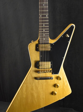 Gibson Gibson Custom Shop 1958 Korina Explorer Reissue Black Pickguard Natural