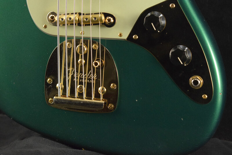 Fender Fender 1966 Bass VI - Journeyman Relic with Closet Classic Gold Hardware Aged British Racing Green