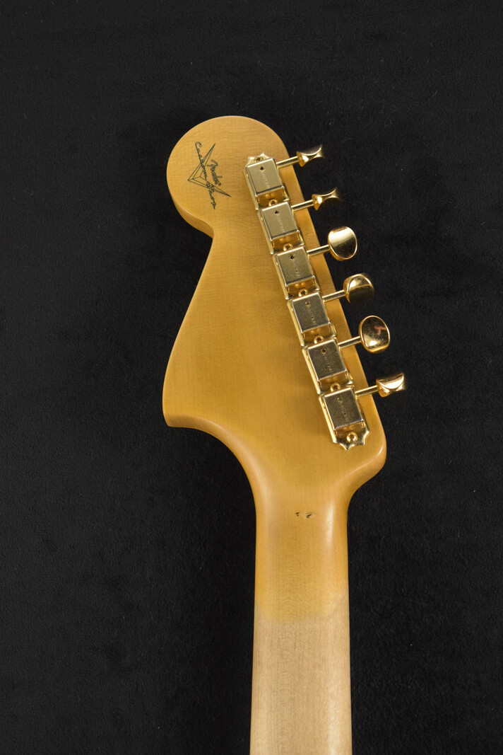 Fender Fender 1966 Bass VI - Journeyman Relic with Closet Classic Gold Hardware Aged British Racing Green