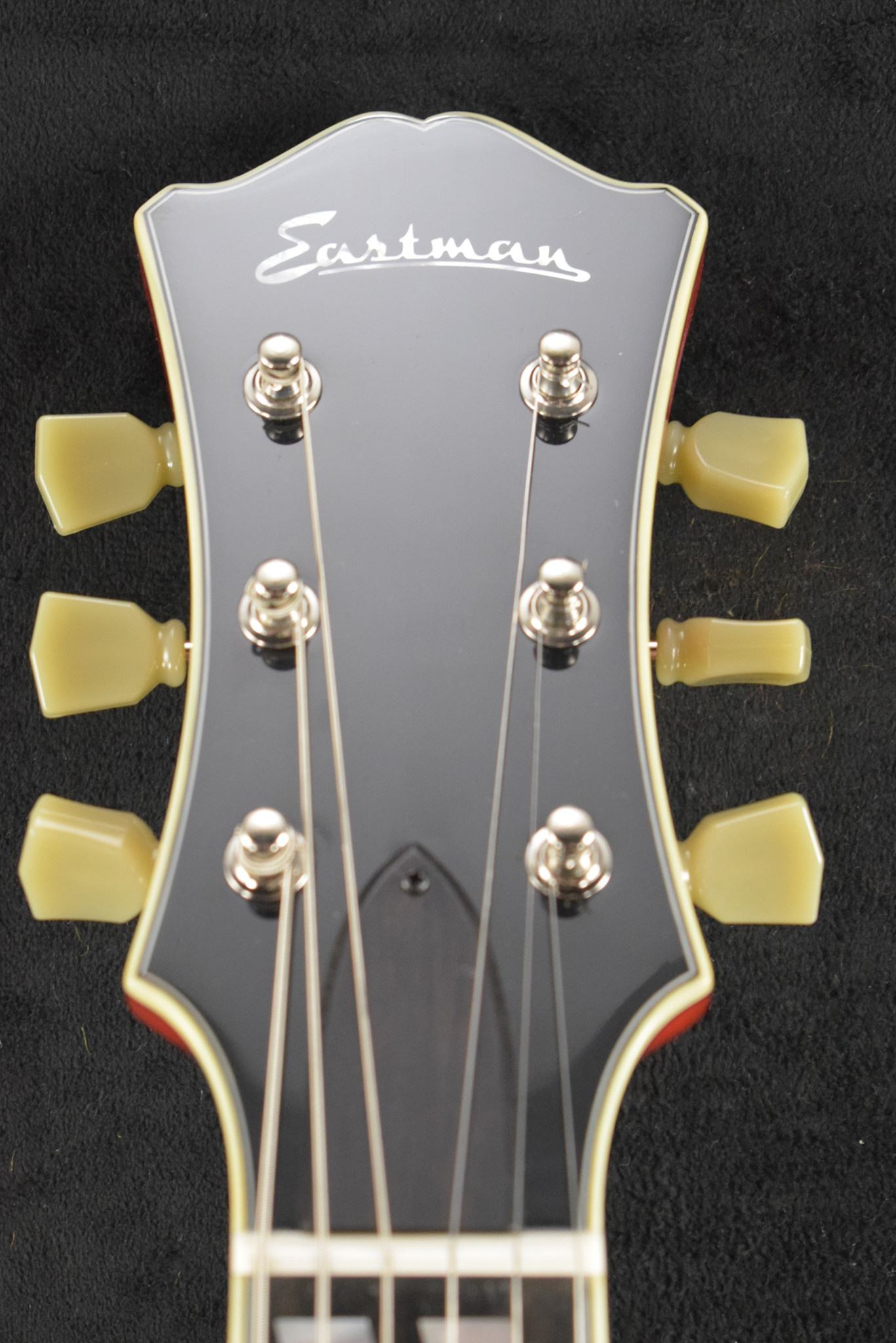 Eastman Eastman T486-RD 16" Thinline Seymour Duncan Red Truetone Gloss