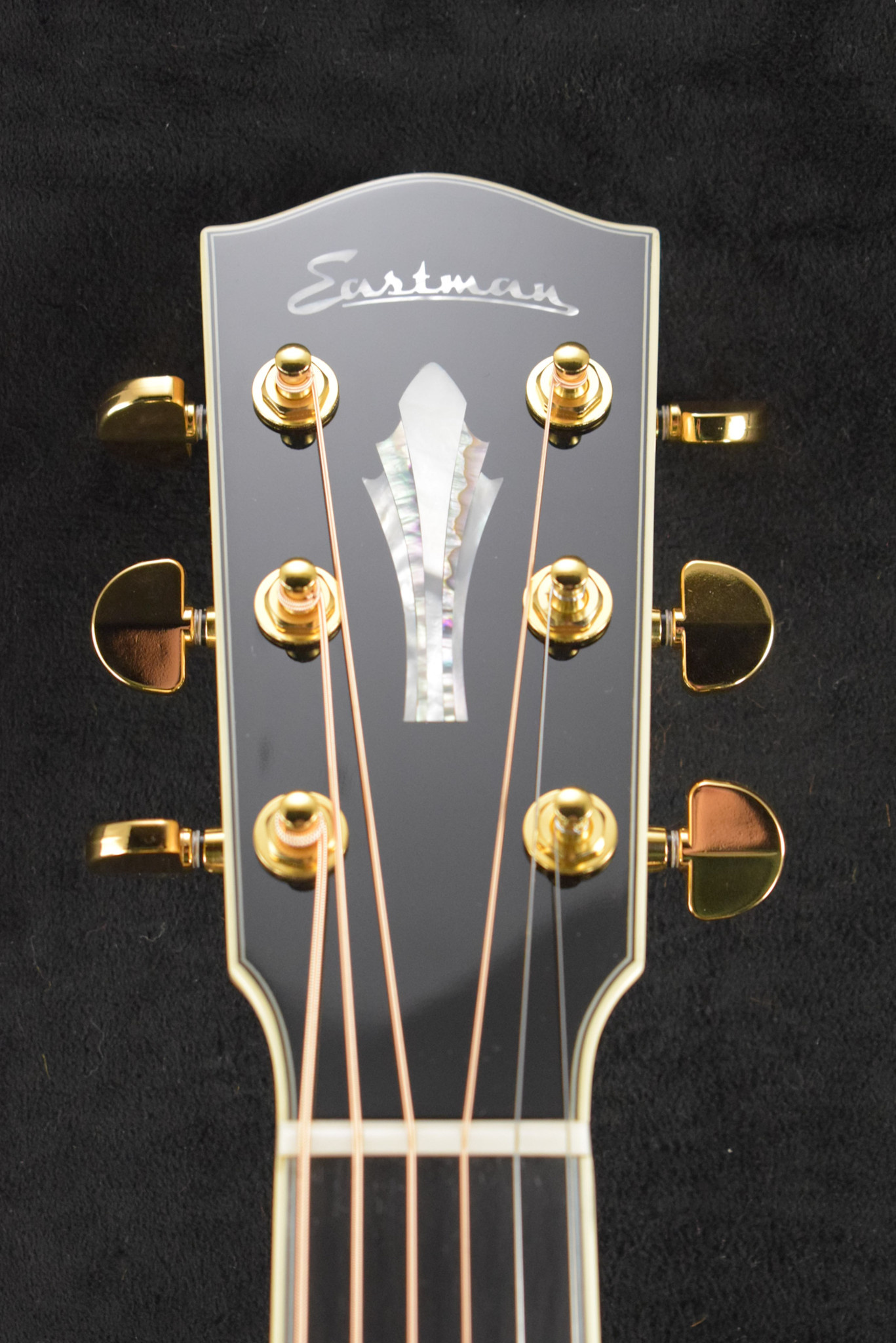 Eastman Eastman AC630-BD Jumbo Blonde Truetone Gloss