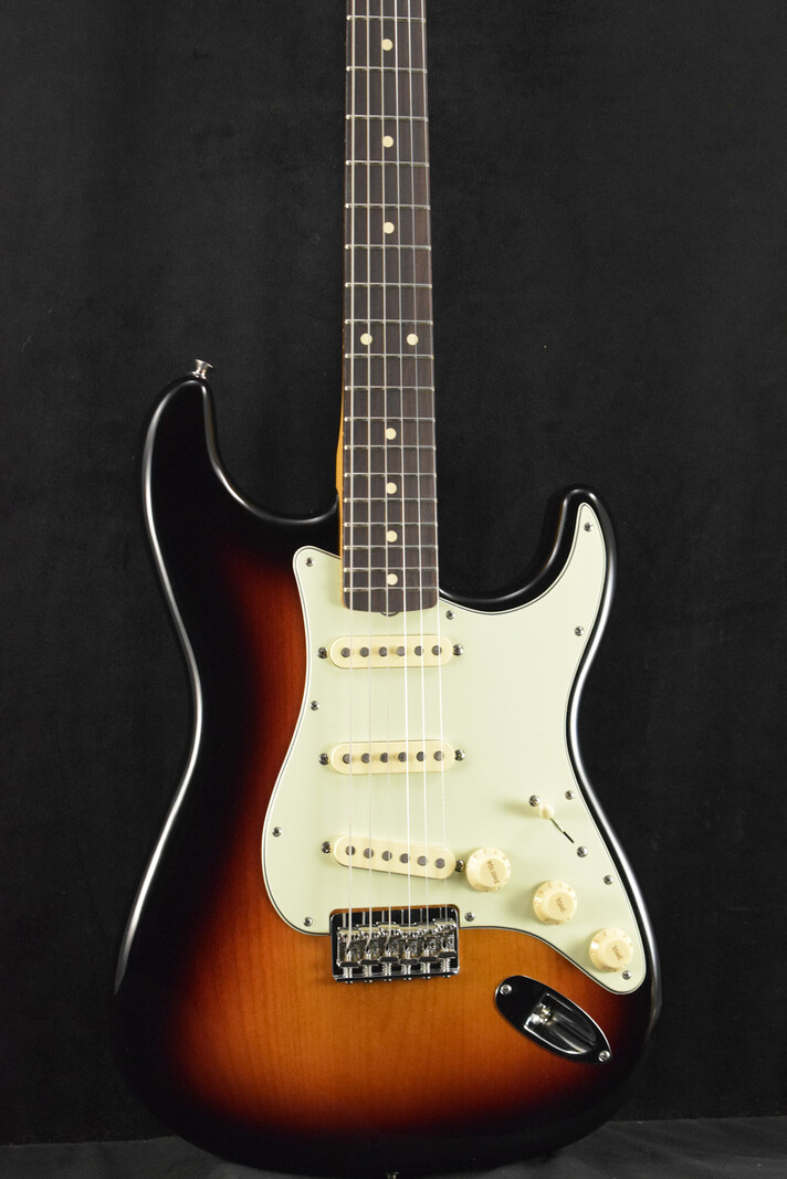 Fender Fender Robert Cray Stratocaster 3-Color Sunburst Rosewood Fingerboard