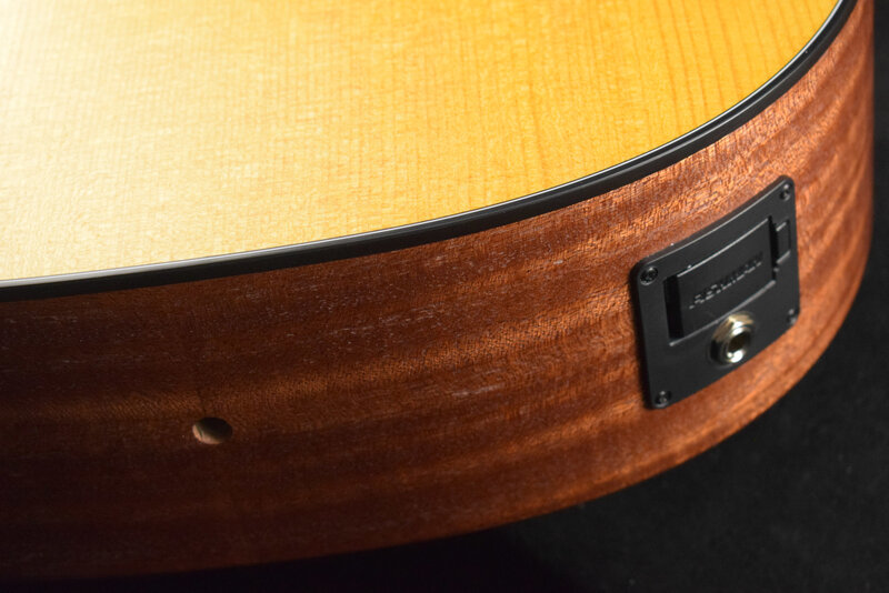 Martin Martin 000JR-10E Shawn Mendes