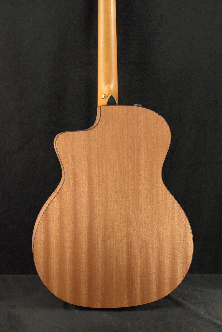 Taylor Taylor 114ce