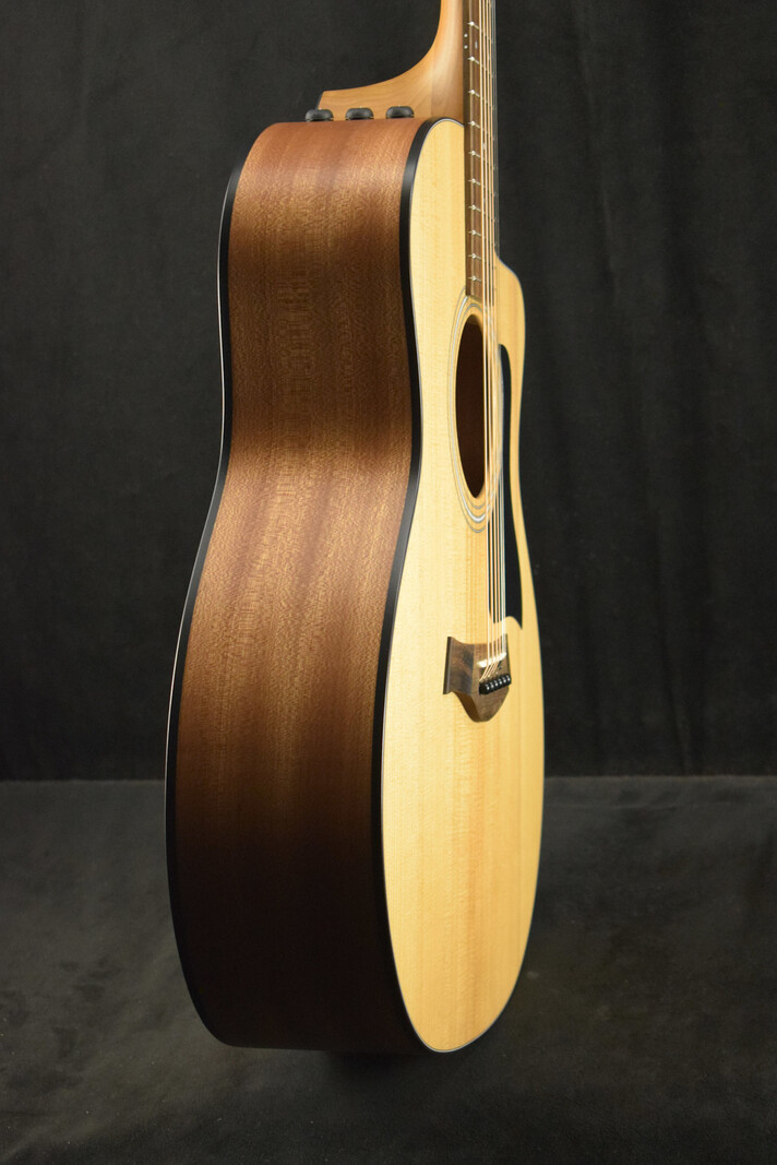 Taylor Taylor 114ce