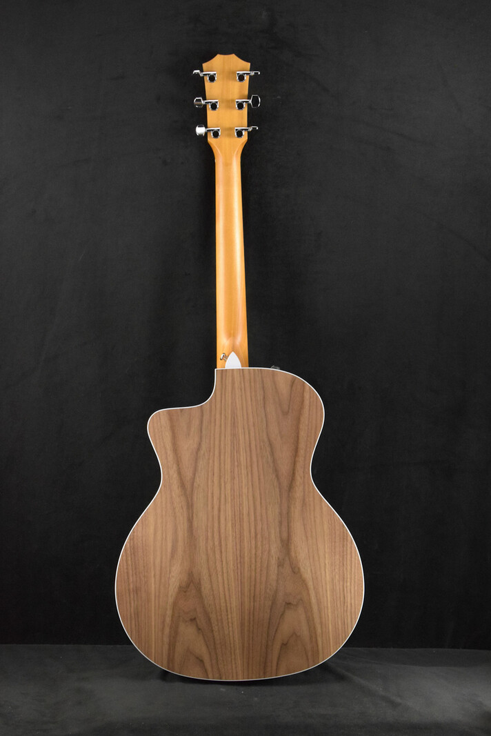 Taylor Taylor 214ce