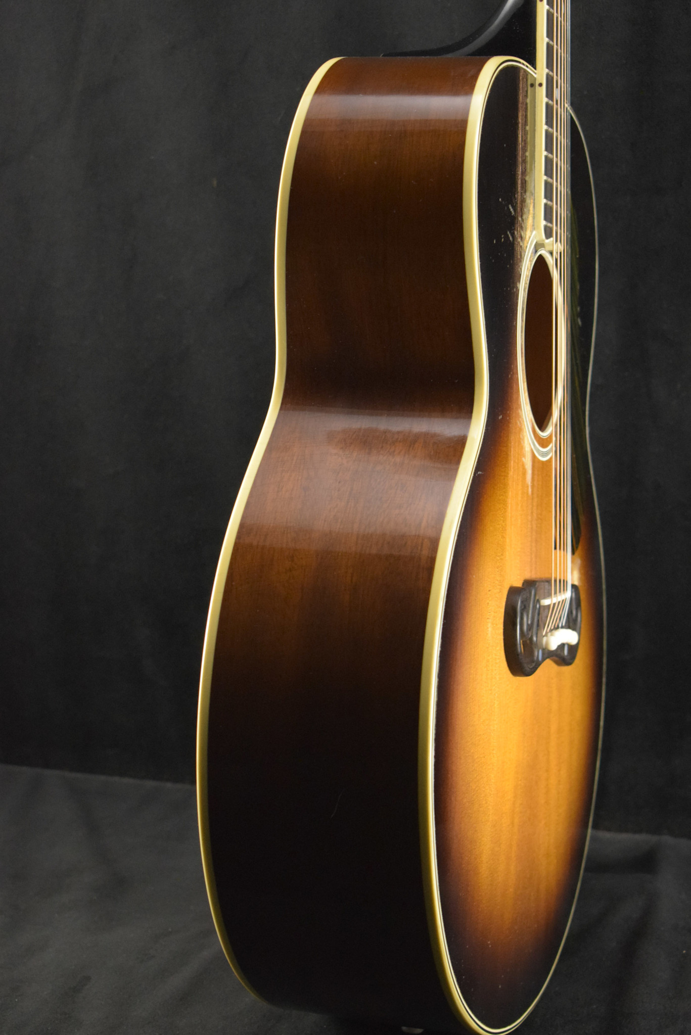 Gibson Gibson Custom Shop 1939 SJ-100 Murphy Lab Heavy Aged Faded Vintage Sunburst