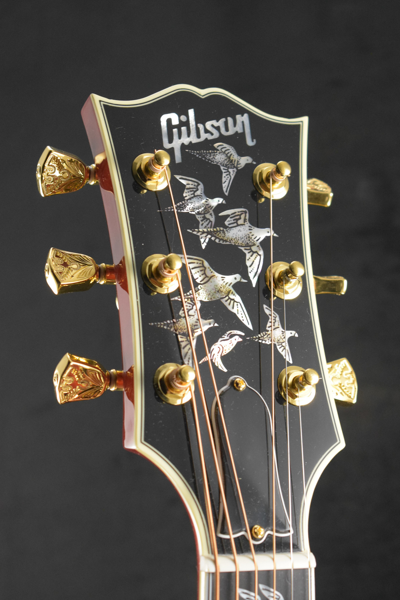 Gibson Gibson Custom Shop Doves in Flight Antique Natural