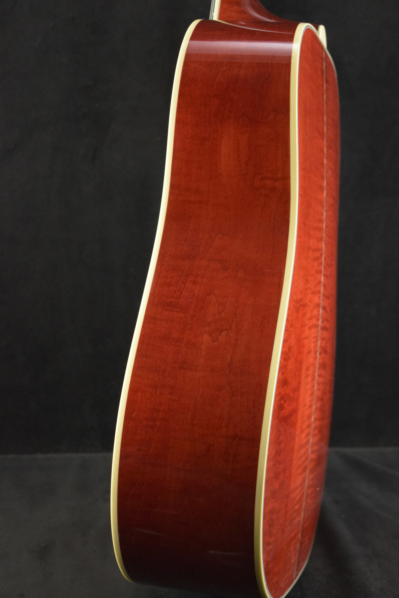 Gibson Gibson Custom Shop Doves in Flight Antique Natural