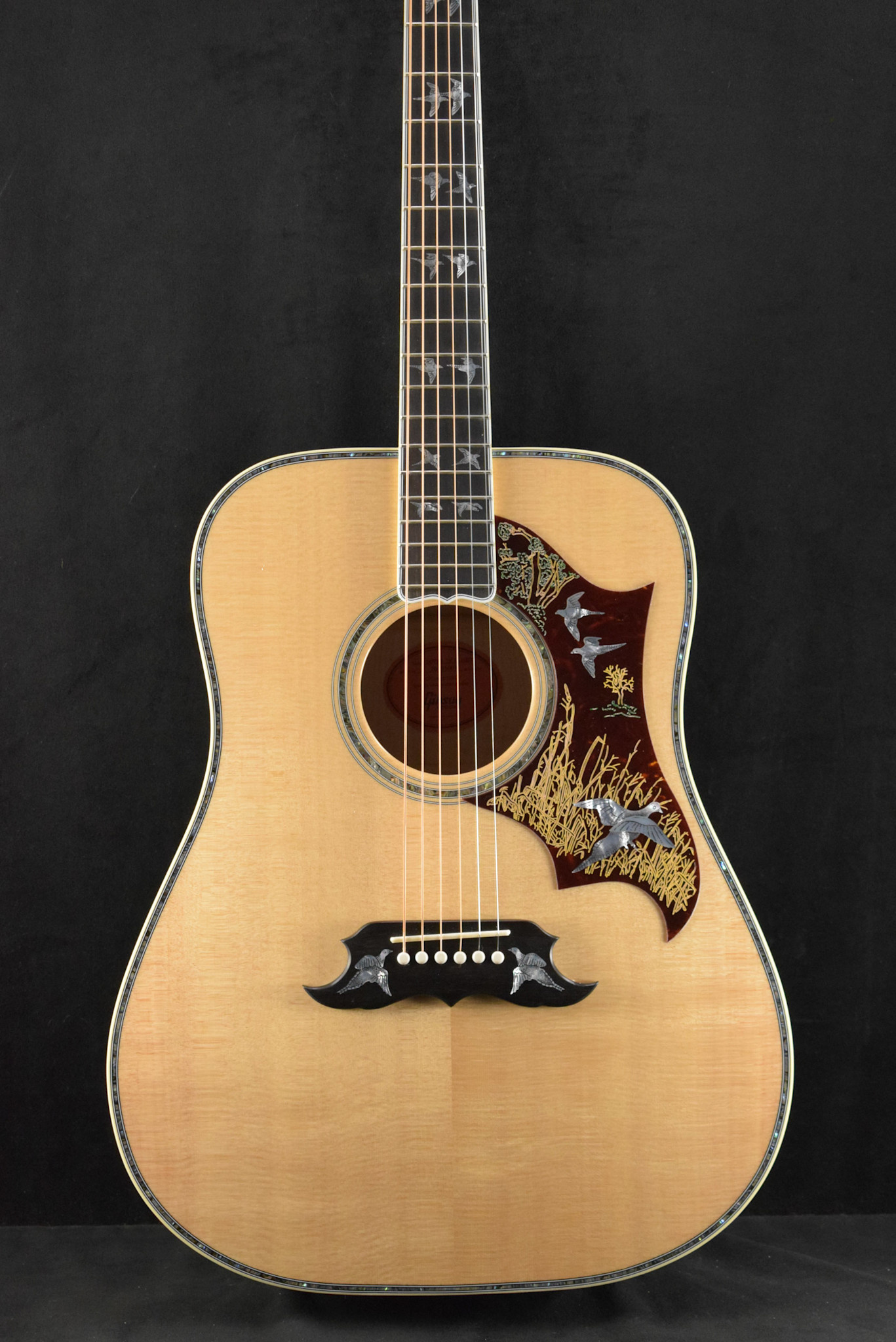 Gibson Custom Shop Doves in Flight Antique Natural