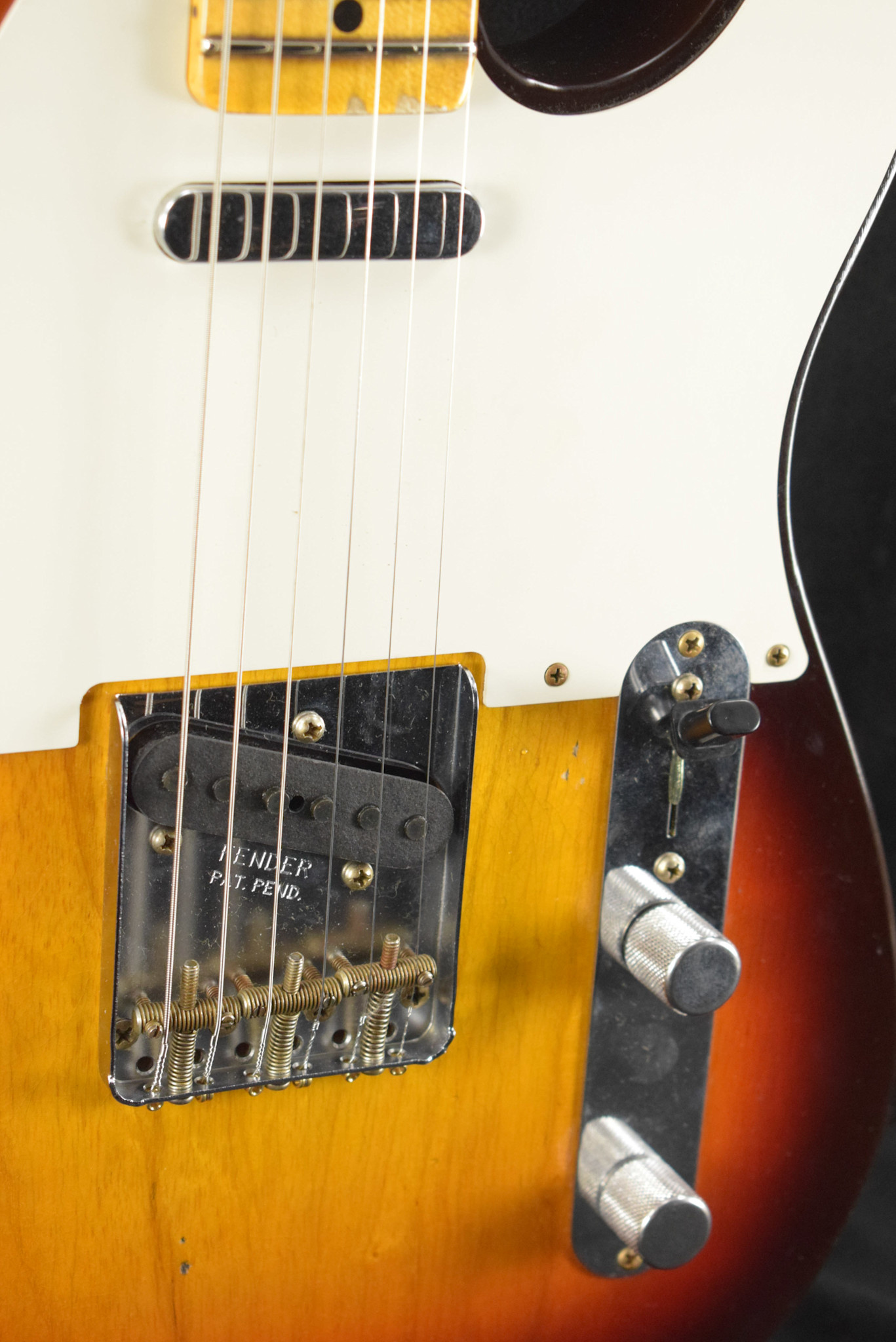 Fender Fender 1959 Telecaster Journeyman Relic Faded Aged Chocolate 3-Color Sunburst