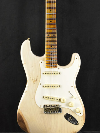 Fender Fender 1957 Stratocaster Heavy Relic Aged White Blonde 1-Piece Rift Sawn Maple Neck Fingerboard