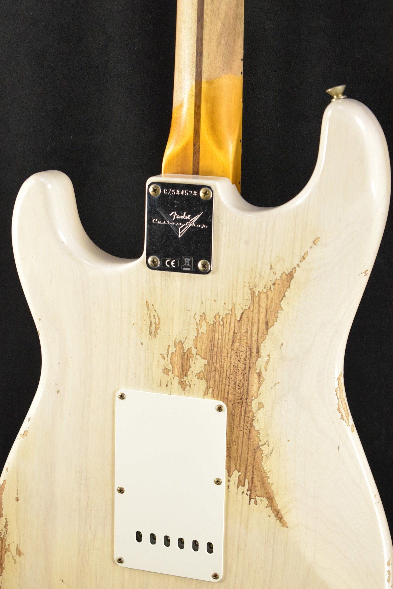 Fender Fender 1957 Stratocaster Heavy Relic Aged White Blonde 1-Piece Rift Sawn Maple Neck Fingerboard