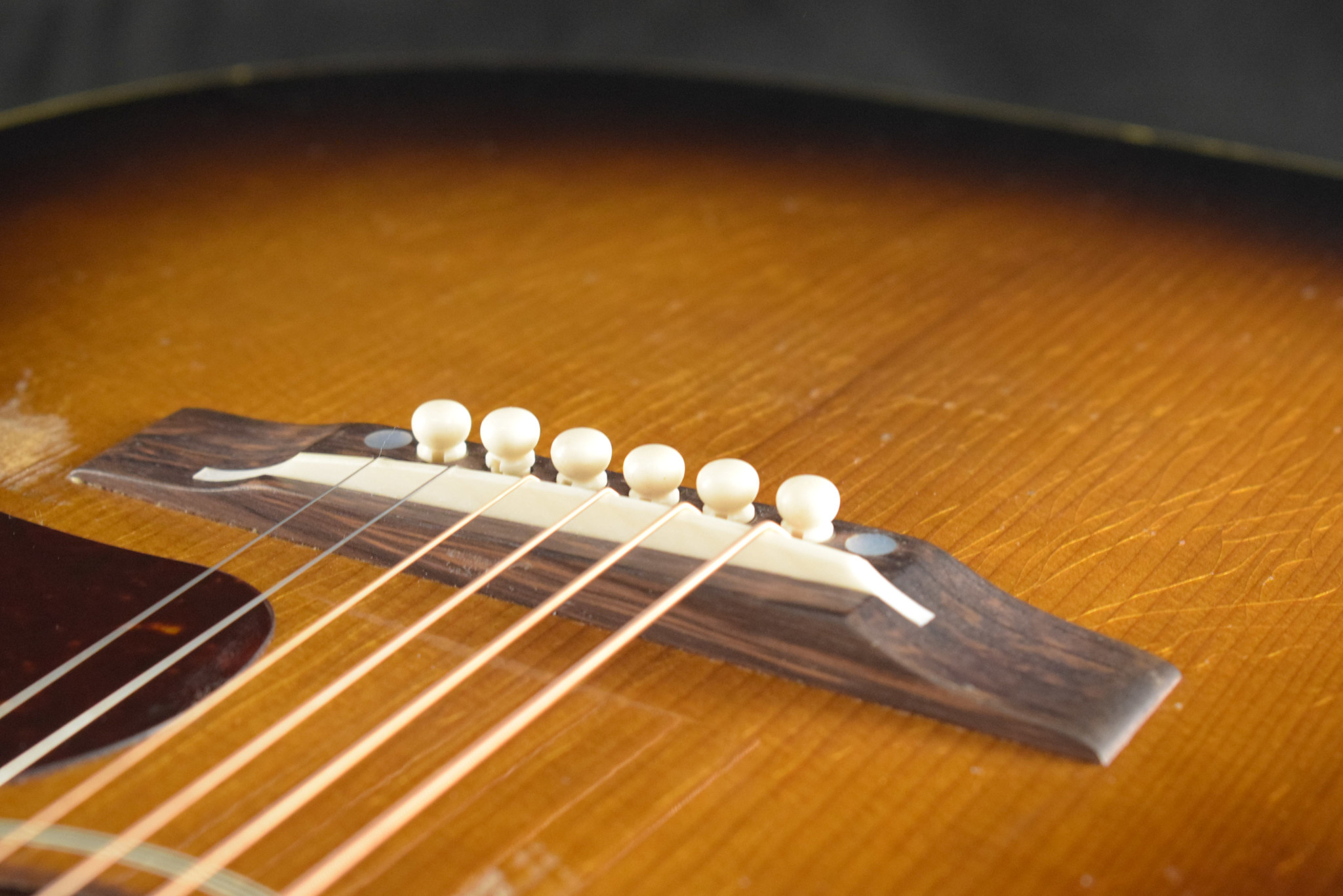 Gibson Gibson Custom Shop 1942 Banner J-45 Vintage Sunburst Murphy Lab Heavy Aged