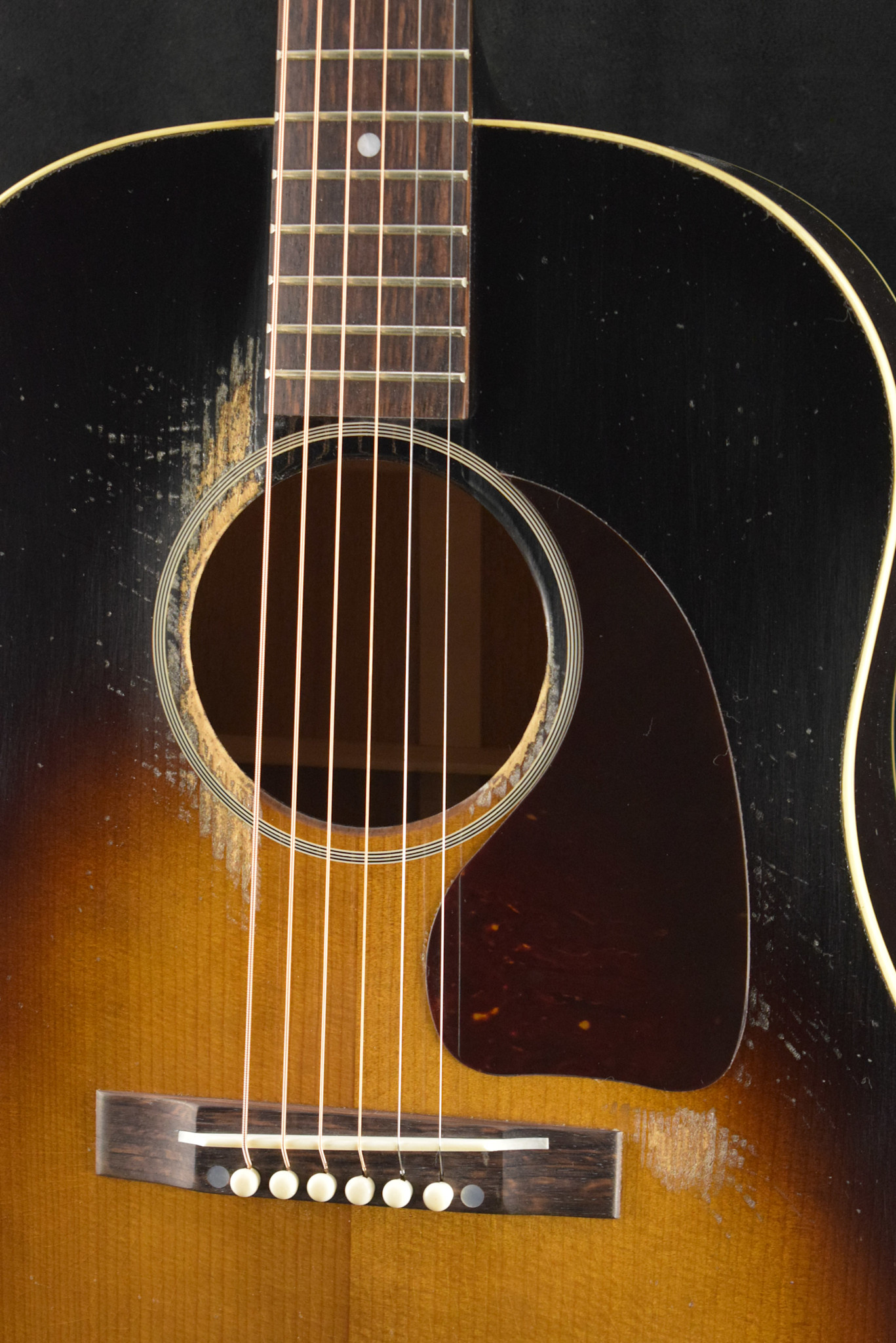 Gibson Gibson Custom Shop 1942 Banner J-45 Vintage Sunburst Murphy Lab Heavy Aged