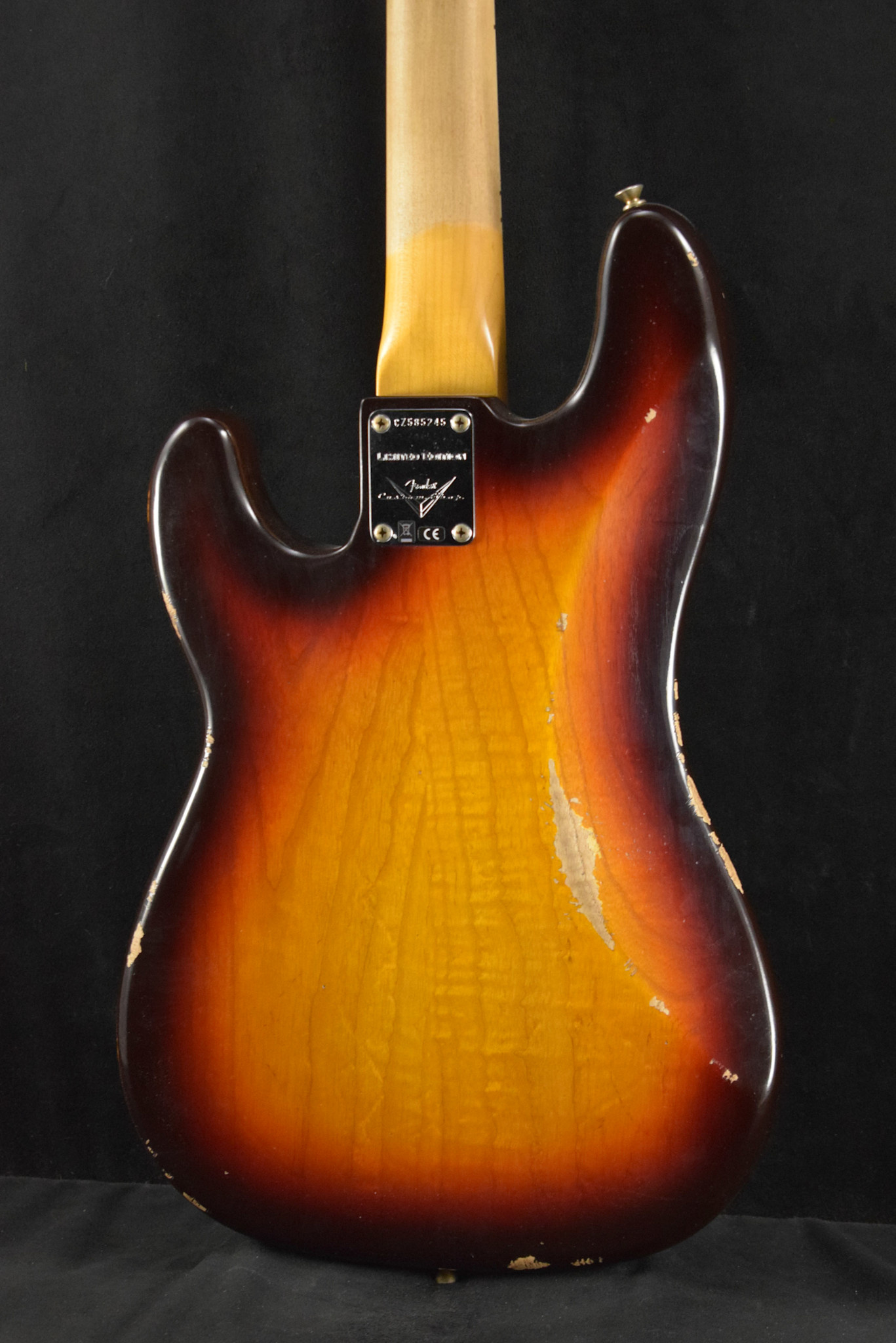 Fender Fender Limited Edition P-Jazz Bass Relic Chocolate 3-Color Sunburst 1-Piece Quartersawn Maple Neck Fingerboard