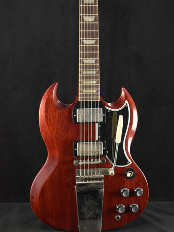 Gibson Gibson Custom Shop 1964 SG Standard Reissue With Maestro Vibrola VOS Cherry Red