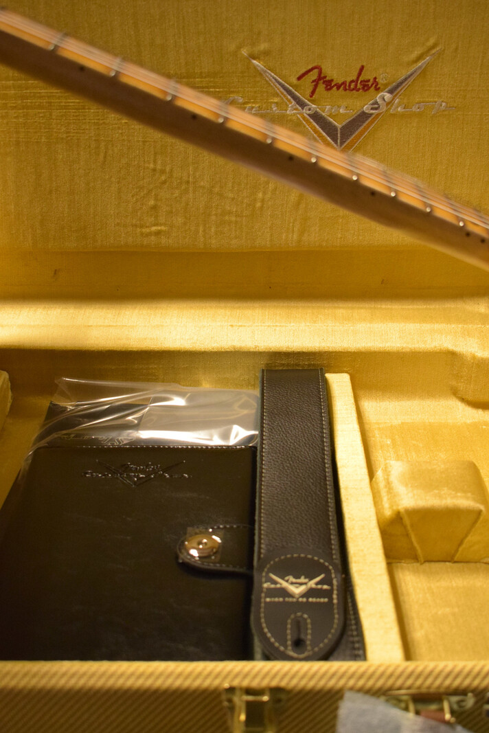 Fender Fender 1954 Telecaster Relic Aged Nocaster Blonde 1-Piece Rift Sawn Maple Neck Fingerboard