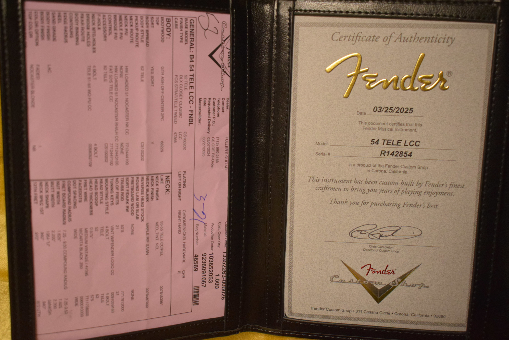 Fender Fender 1954 Telecaster DLX Closet Classic Faded Nocaster Blonde 1-Piece Rift Sawn Maple Neck Fingerboard